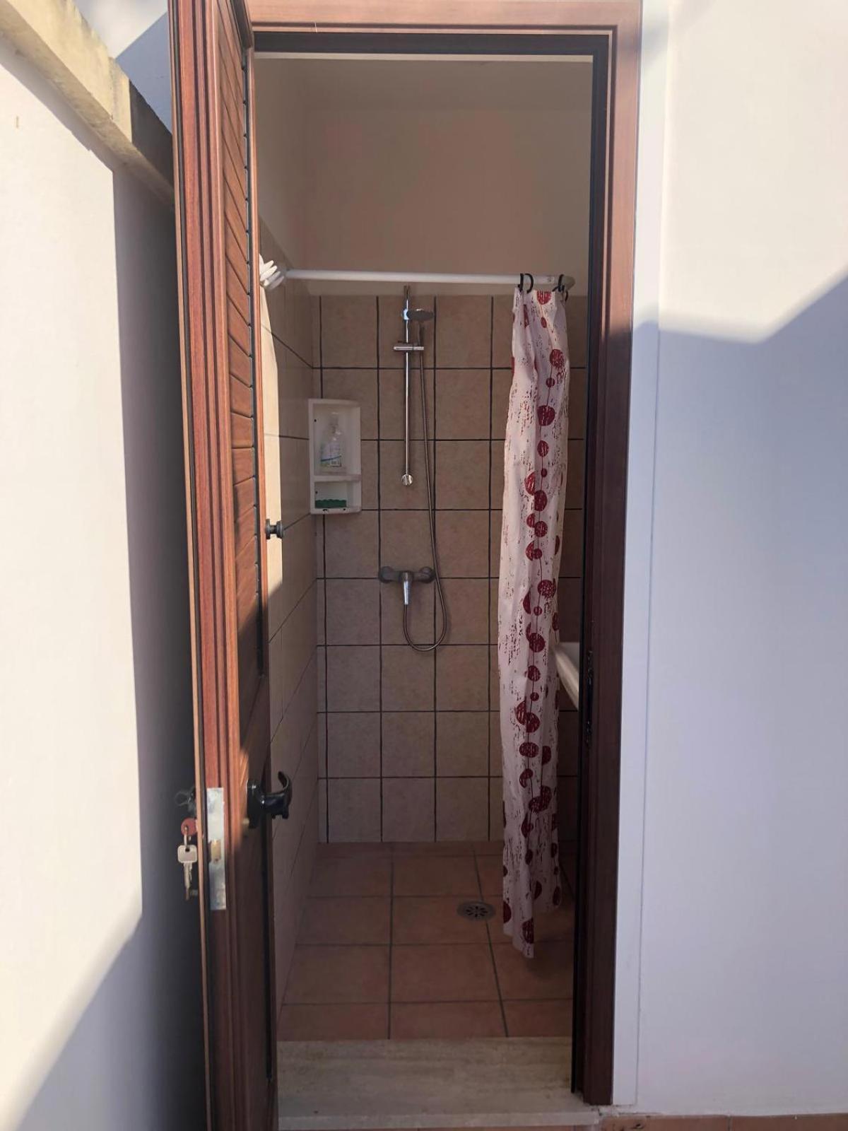 Odegos Appartamento Matilda Roca Exteriör bild